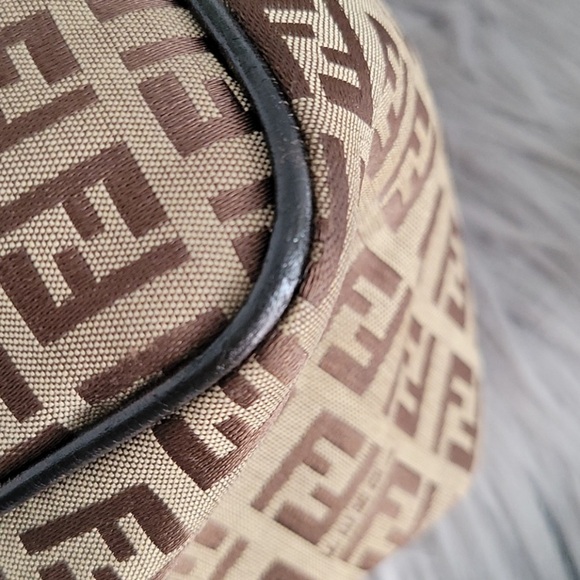 FENDI Pure Class - Picture 13 of 16